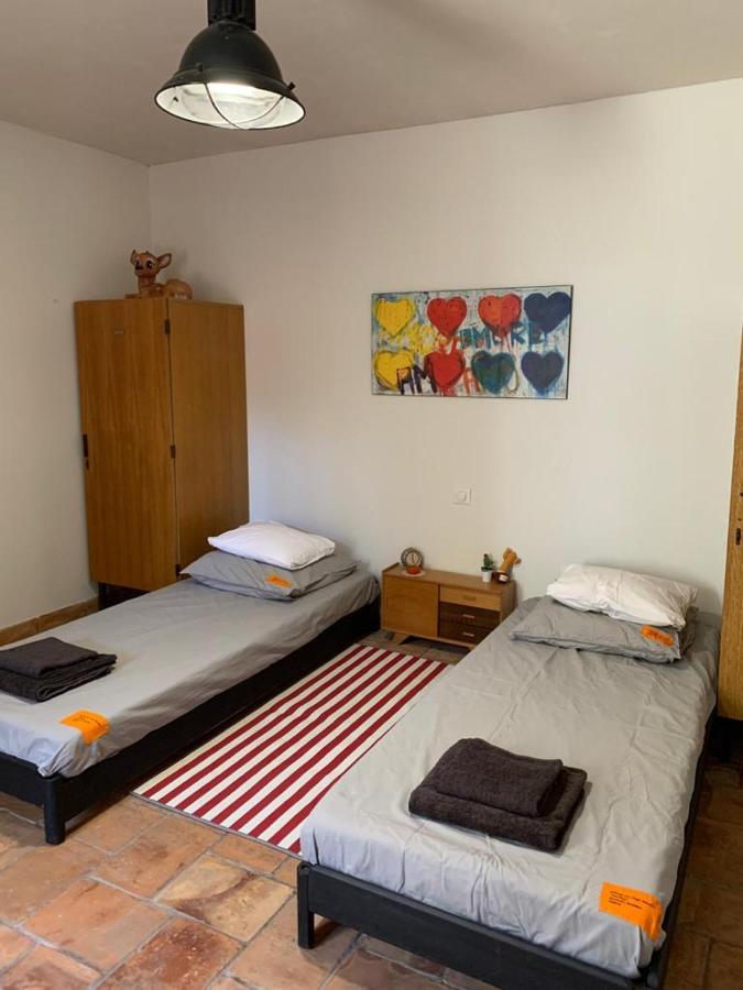 Mas Carita Bed & Breakfast Cabannes Екстериор снимка